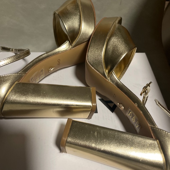 Woman’s heels size 8 by Aldo - Picture 6 of 8